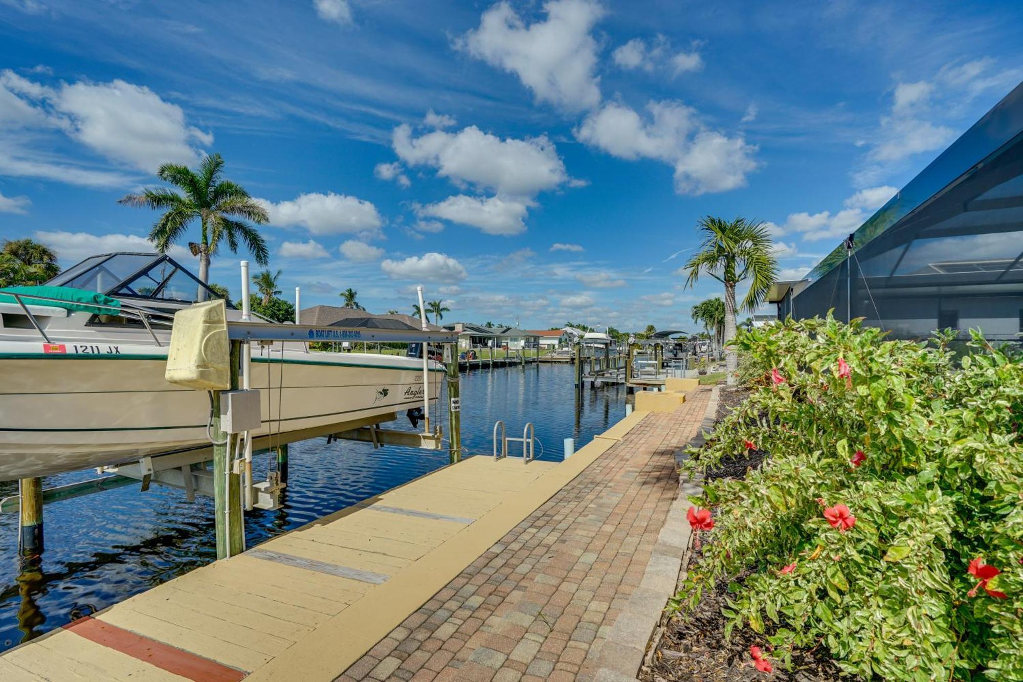 Beachy Cape Coral Home - Swim, Fish, Boat! Bagian luar foto