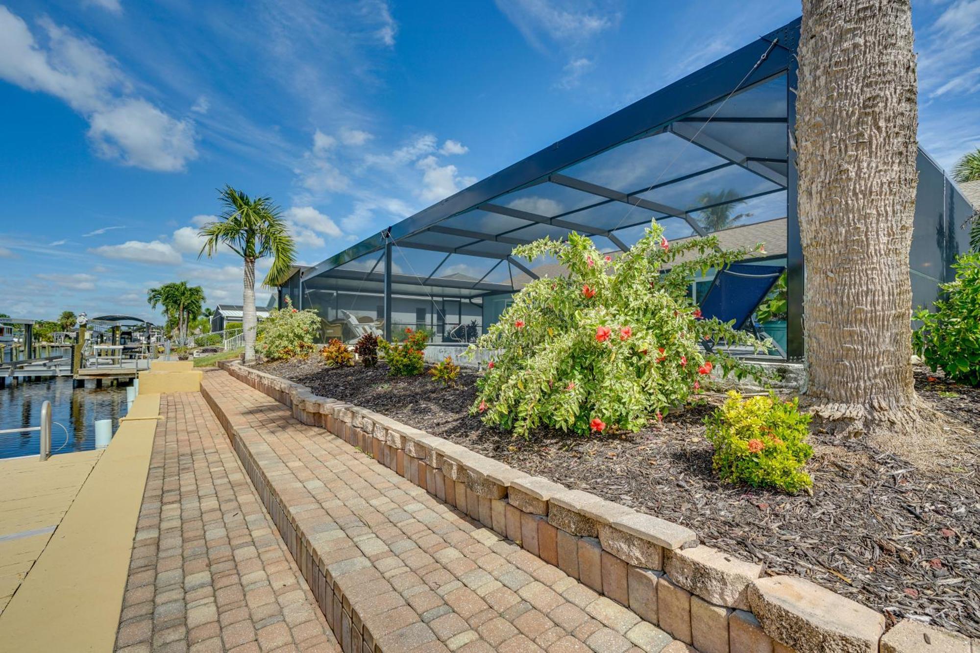 Beachy Cape Coral Home - Swim, Fish, Boat! Bagian luar foto